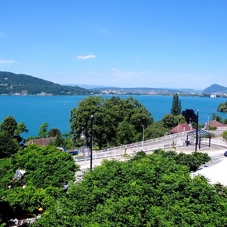 מלון Restaurant - Acacias Bellevue וויריר-דו-לאק